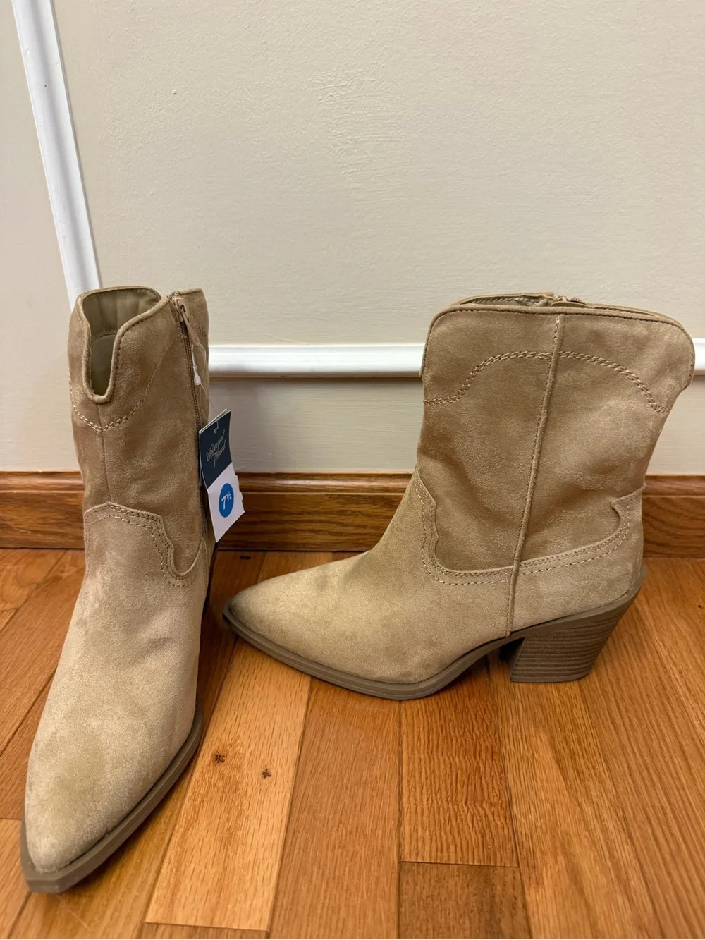 Universal Thread Women's Suede Ankle Booties - Light Tan